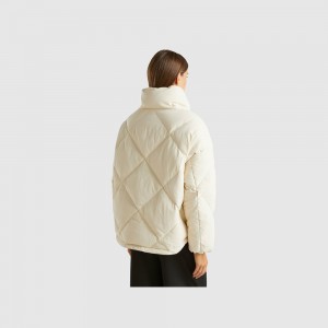 Chamarra Acolchada Benetton High collar puffer in genuine recycled down Mujer Beige | WISKTP346