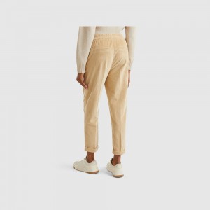 Pantalones Chinos Benetton velvet with stretch waist Mujer Beige | NRAJFT346